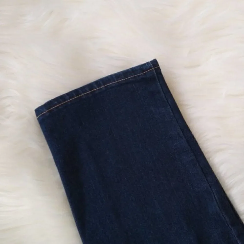 EUC So Dark Wash Distressed Skinny Jeans - Picture 8 of 13